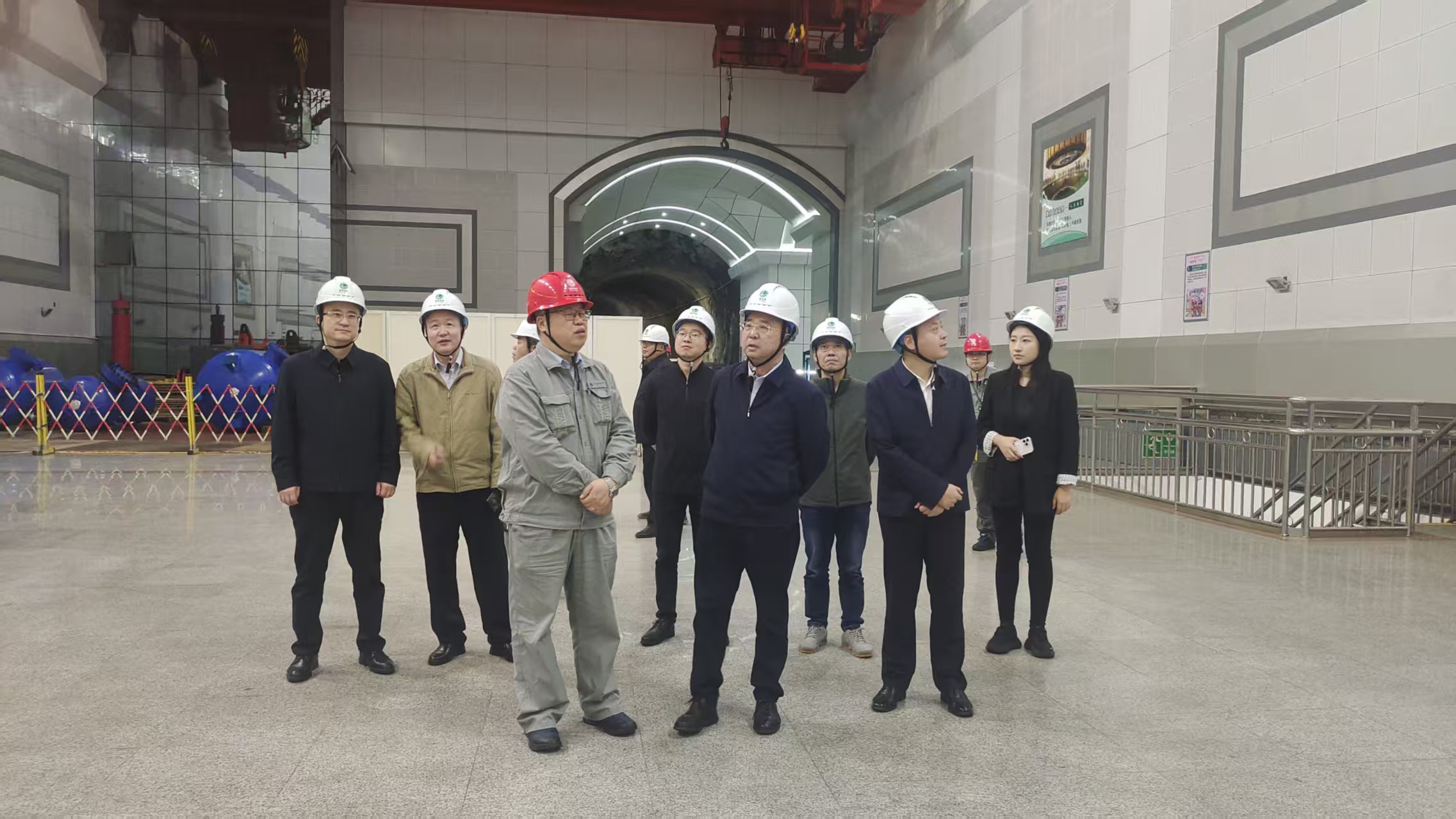 华体会官方版网站登录入口-华体会（中国）赴凤滩水力发电厂学习交流